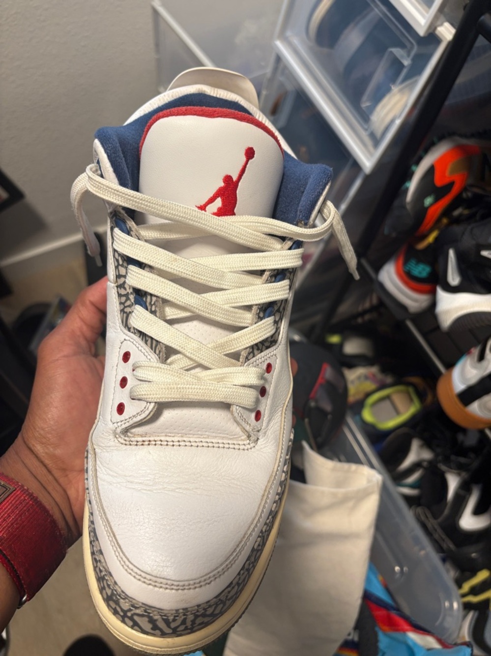 Jordan Athletic Shoes White and Red